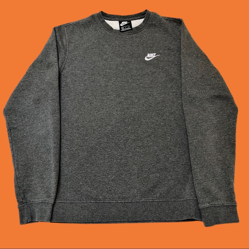 *SOLD* NIKE | Grey Essential Crewneck (S) - Picture 1 of 5